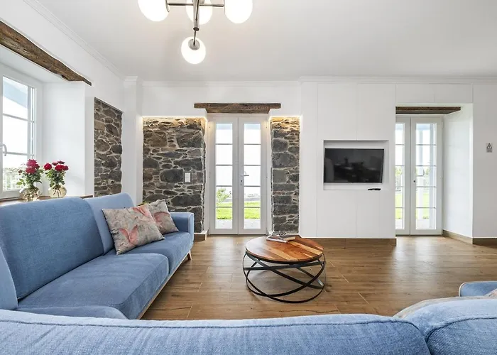 Casas Da Luz By Homie * ポンタ・ド・ソル